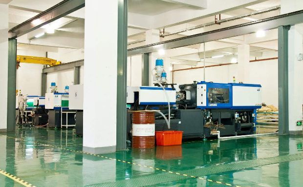 注塑模具成型制品，如果表面有裂紋該如何解決？